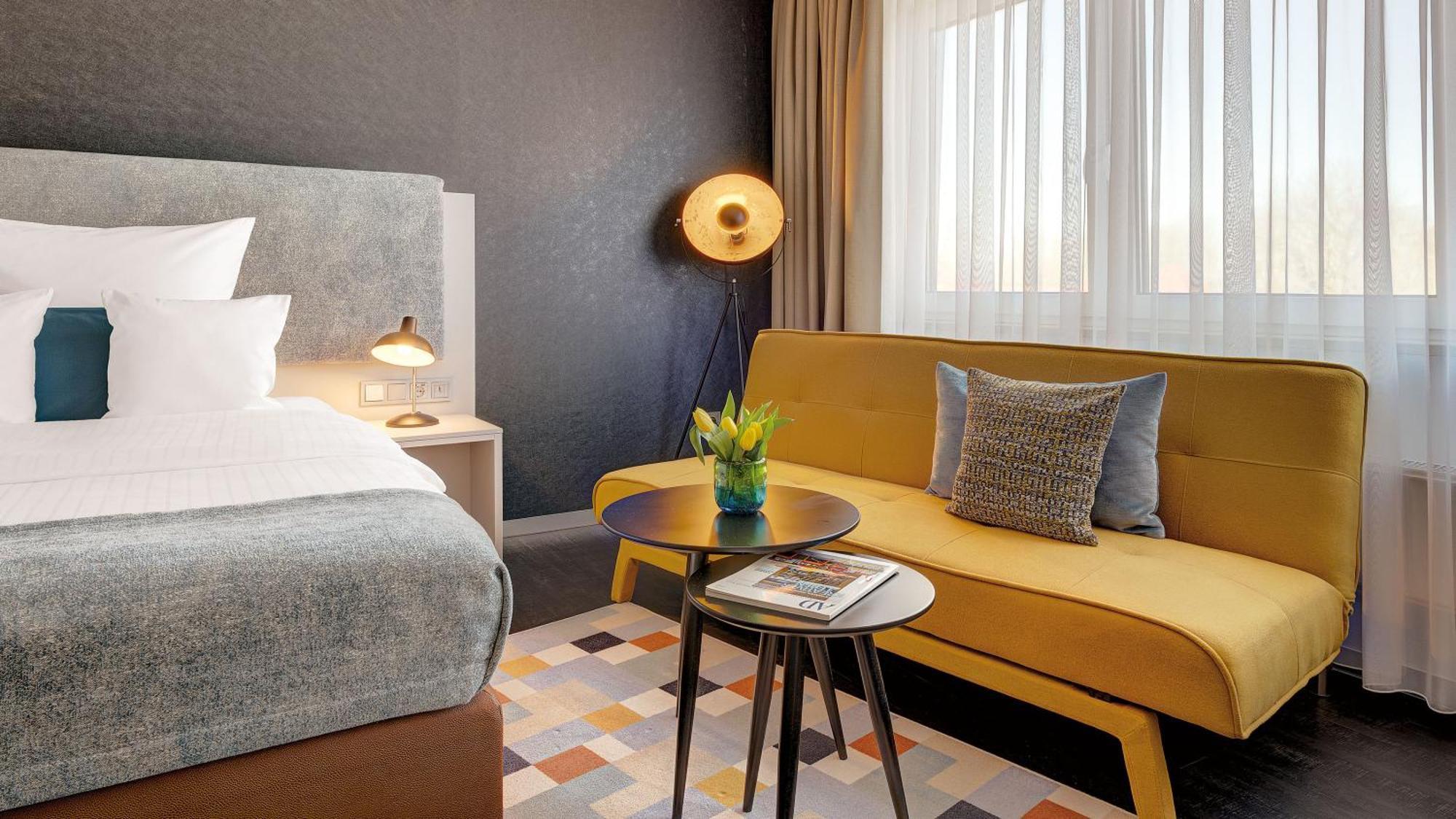 Hotel Central Хоф Экстерьер фото